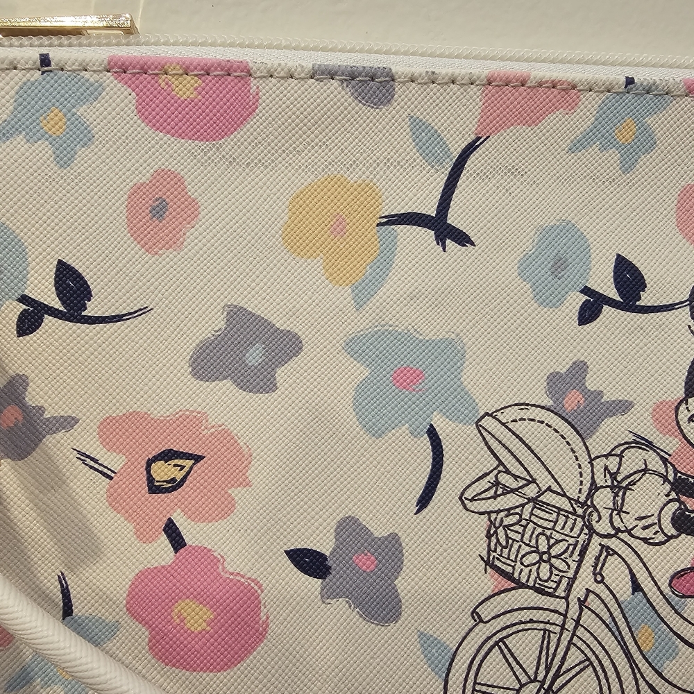 Floral Disney Minnie Mouse Wristlet - Picture 6 of 11